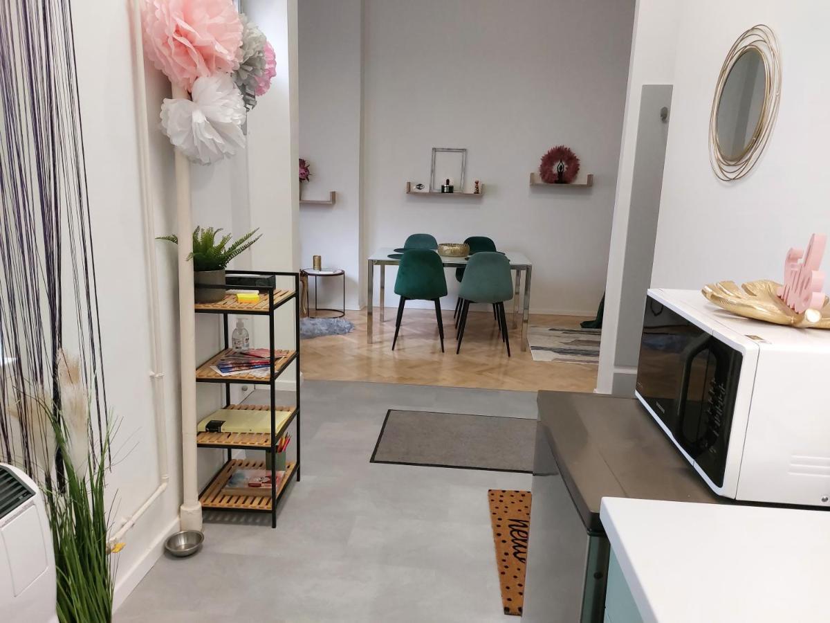 Fand Center Apartman Luxury Szeged Esterno foto